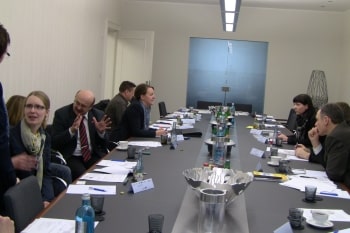Teilnehmende aus den Unternehmen und Institutionen am Workshop „Familienfreundlichkeit zahlt sich aus“ im Unternehmensverband Westfalen-Mitte
