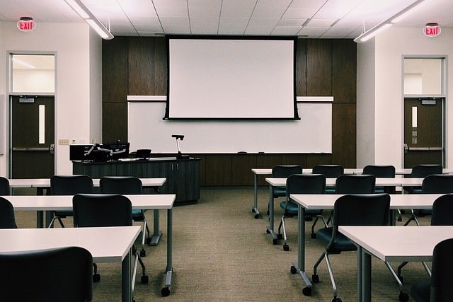 classroom 1910014 640