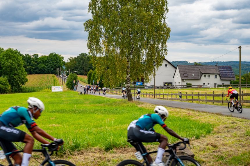 Deutschlandtour bei Dreihausen Richtung Bergheim