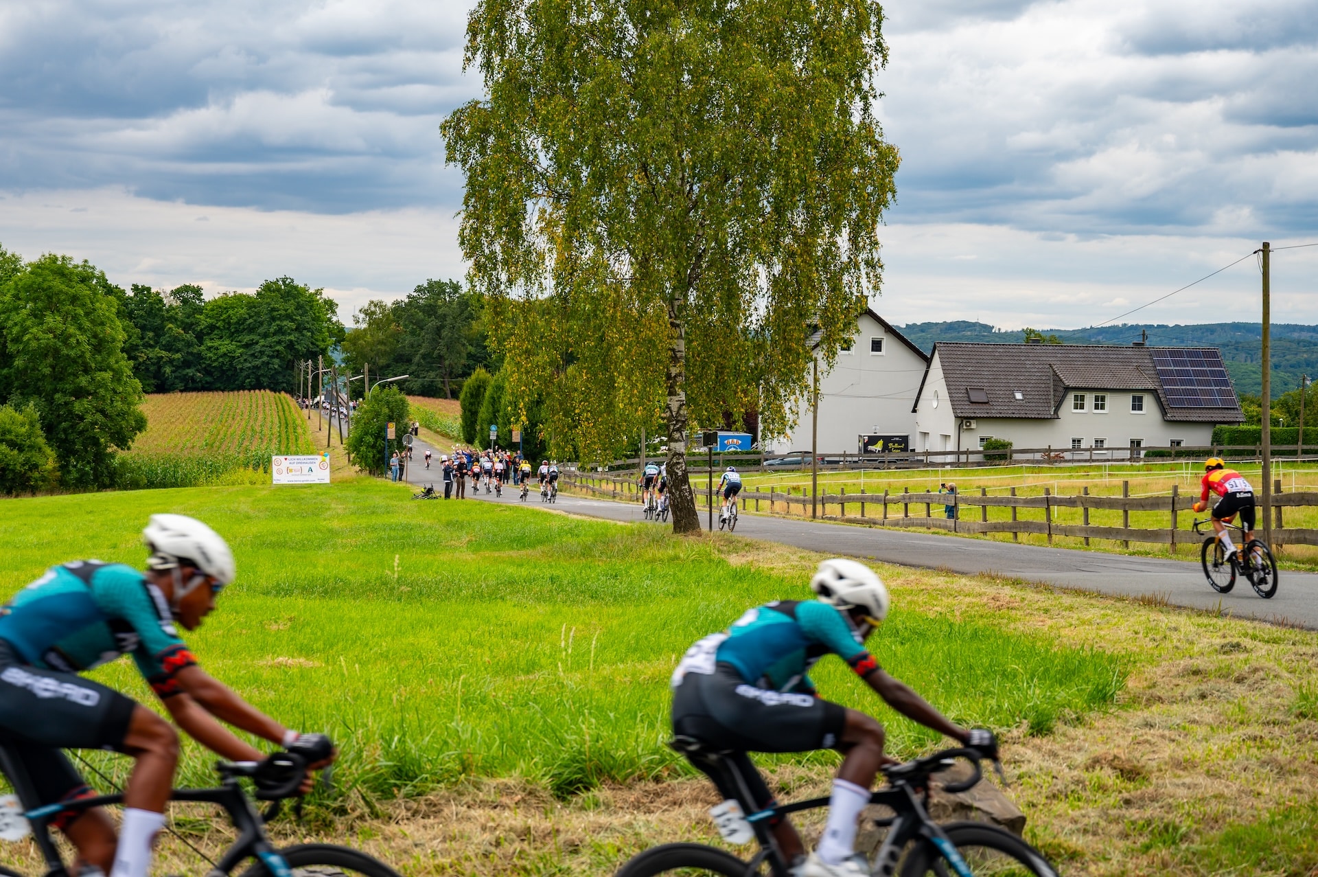 Deutschlandtour bei Dreihausen Richtung Bergheim