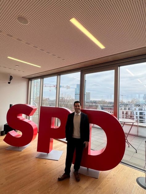 Düsseldorfer Ratsherr und Filmemacher Masoud Ghahremani